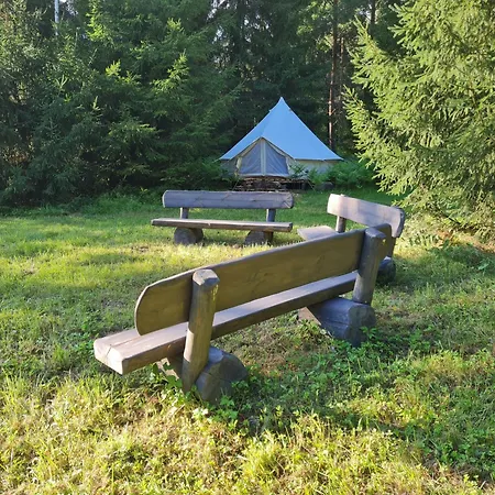 Raja Metsaglaemping